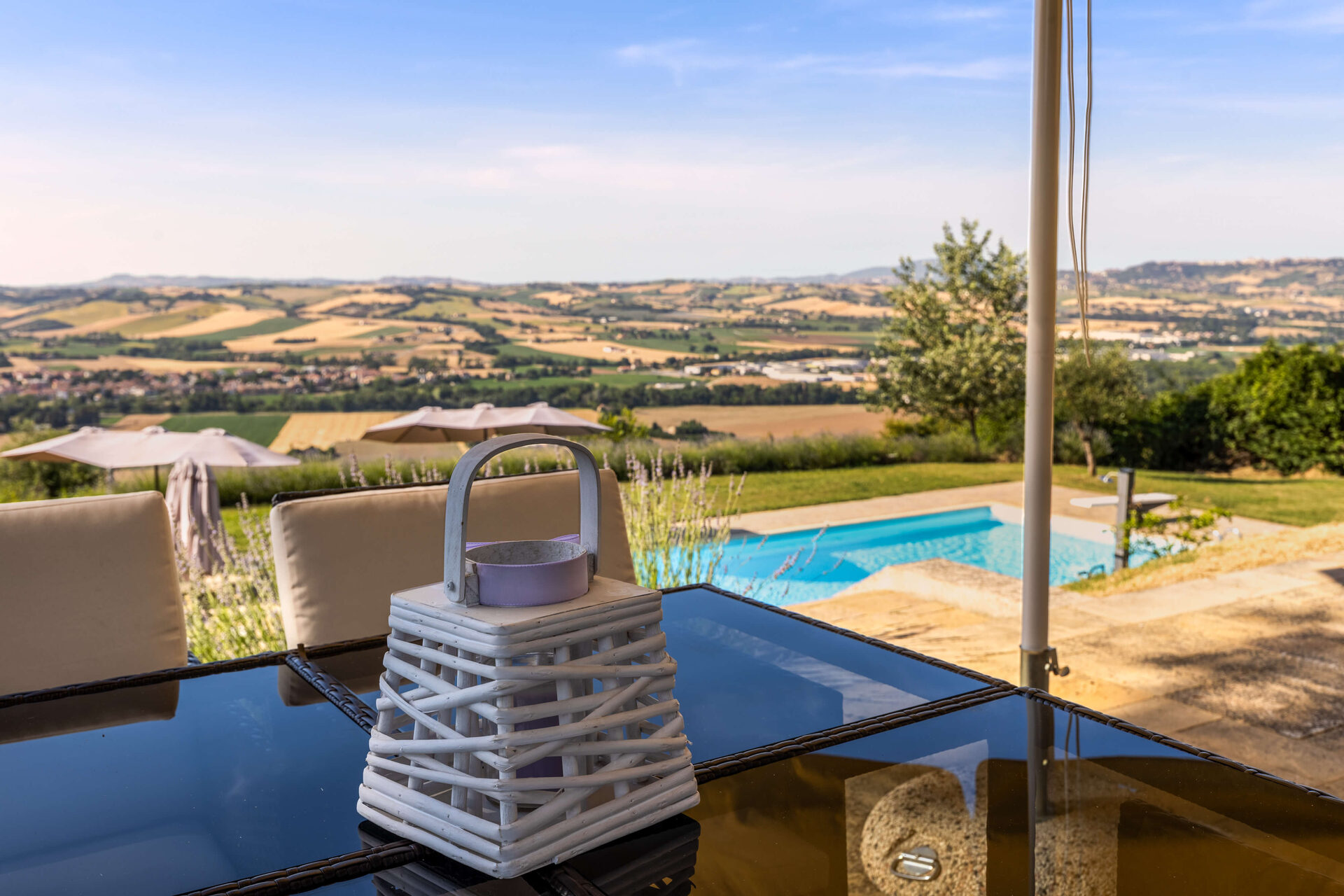 Piscina & Esterni - restaurant-tavolo-Ibu_U4Zl